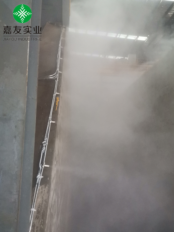 泰興市申聯環(huán)?？萍加邢薰径淹羵}噴霧降塵系統(tǒng) (2)